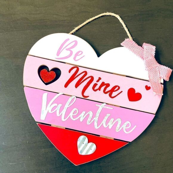 Valentine Farmhouse Plank Heart Wall Decor Sign - Picture 1 of 4